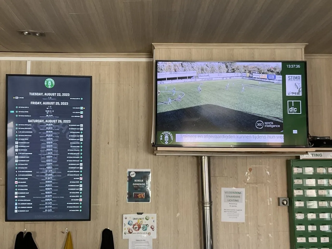 Een foto van de live beelden en afgelopen matches.