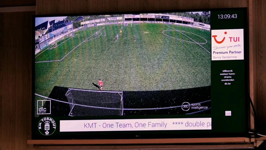 Een live beeld tijdens een voetbalmatch.
